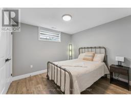 20 WINCHESTER CRESCENT - 25