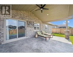 20 WINCHESTER CRESCENT - 28