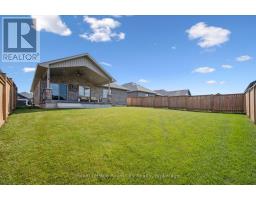 20 WINCHESTER CRESCENT - 31