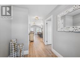 20 WINCHESTER CRESCENT - 4