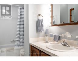43 WOOTON COURT - 20