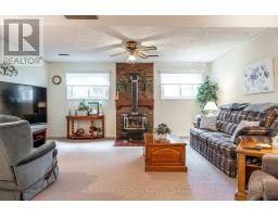 43 WOOTON COURT - 26