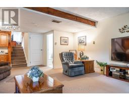 43 WOOTON COURT - 28