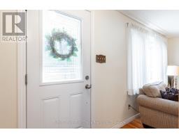 43 WOOTON COURT - 5