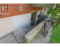 228 CONNAUGHT STREET - 10