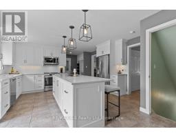 214 JORDAN CRESCENT - 11