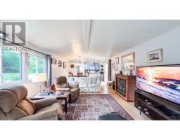 412 SUGAR MAPLE DRIVE - 18