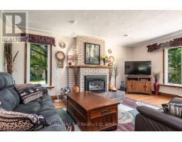 100 RED MAPLE LANE - 17