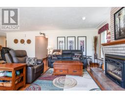 100 RED MAPLE LANE - 19