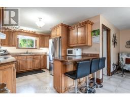 100 RED MAPLE LANE - 25