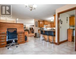 100 RED MAPLE LANE - 30