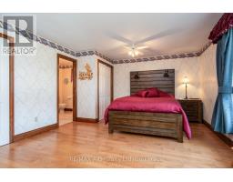 100 RED MAPLE LANE - 33