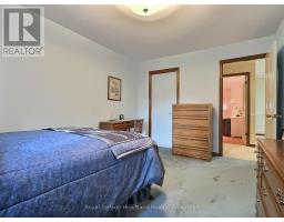 15 KINGSCOURT CRESCENT - 34