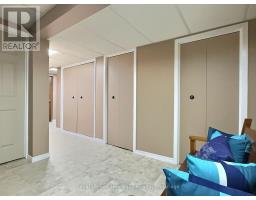 15 KINGSCOURT CRESCENT - 42