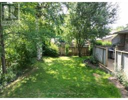 15 KINGSCOURT CRESCENT - 44