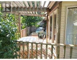 15 KINGSCOURT CRESCENT - 46