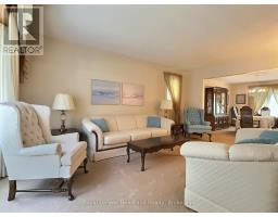 15 KINGSCOURT CRESCENT - 8