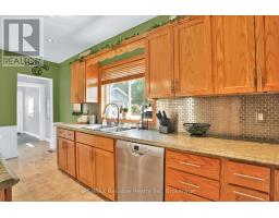 252 KINGS ROAD - 22