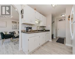 53 - 30D FLAMINGO DRIVE - 12
