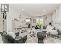 53 - 30D FLAMINGO DRIVE - 18