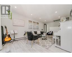 53 - 30D FLAMINGO DRIVE - 19