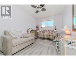 53 - 30D FLAMINGO DRIVE - 27