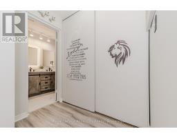 53 - 30D FLAMINGO DRIVE - 31