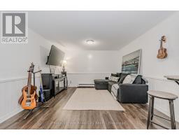 53 - 30D FLAMINGO DRIVE - 36