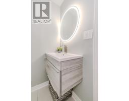 53 - 30D FLAMINGO DRIVE - 39
