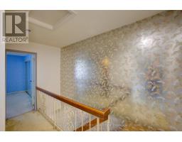 771 YORK AVENUE N - 24