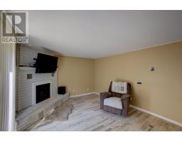 771 YORK AVENUE N - 32