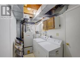 771 YORK AVENUE N - 35