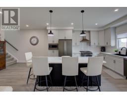 654 WRAY AVENUE S - 14