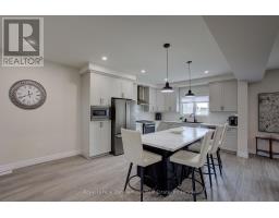 654 WRAY AVENUE S - 15