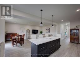 654 WRAY AVENUE S - 18