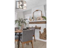 194 DUNDAS STREET N - 4