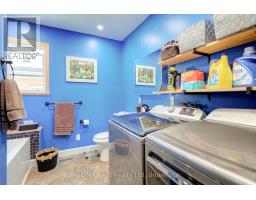 27 BRANT STREET - 39