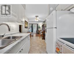 25 - 206 GREEN VALLEY DRIVE - 14