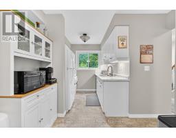 25 - 206 GREEN VALLEY DRIVE - 7