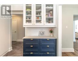 34 WOODRIDGE DRIVE - 16