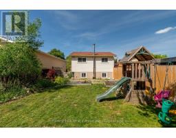 15 HOMESTEAD PLACE - 32