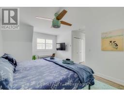 28 CENTRE STREET - 16