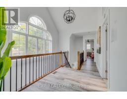 28 CENTRE STREET - 17