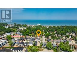 28 CENTRE STREET - 35