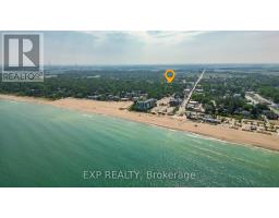 28 CENTRE STREET - 37