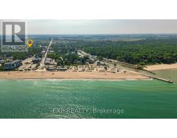 28 CENTRE STREET - 38