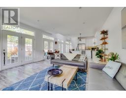 28 CENTRE STREET - 9