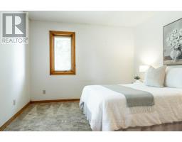 2857 FOREST ROAD - 17