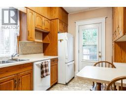 140 AVON STREET - 20