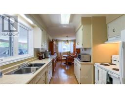 205 SPENCE CR CRESCENT - 12